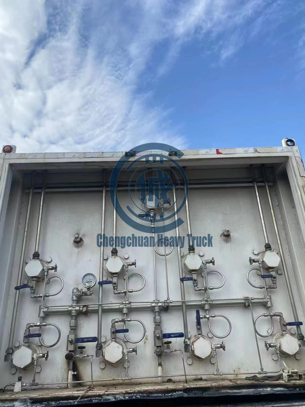 CNG Cascade Tube Skid Trailer 10 Tubes 12 Tubes Large Capacity Nature Gas Storage Tank Trailer Mounted Filling Station Pressed Nature Gas Tank Trailer
