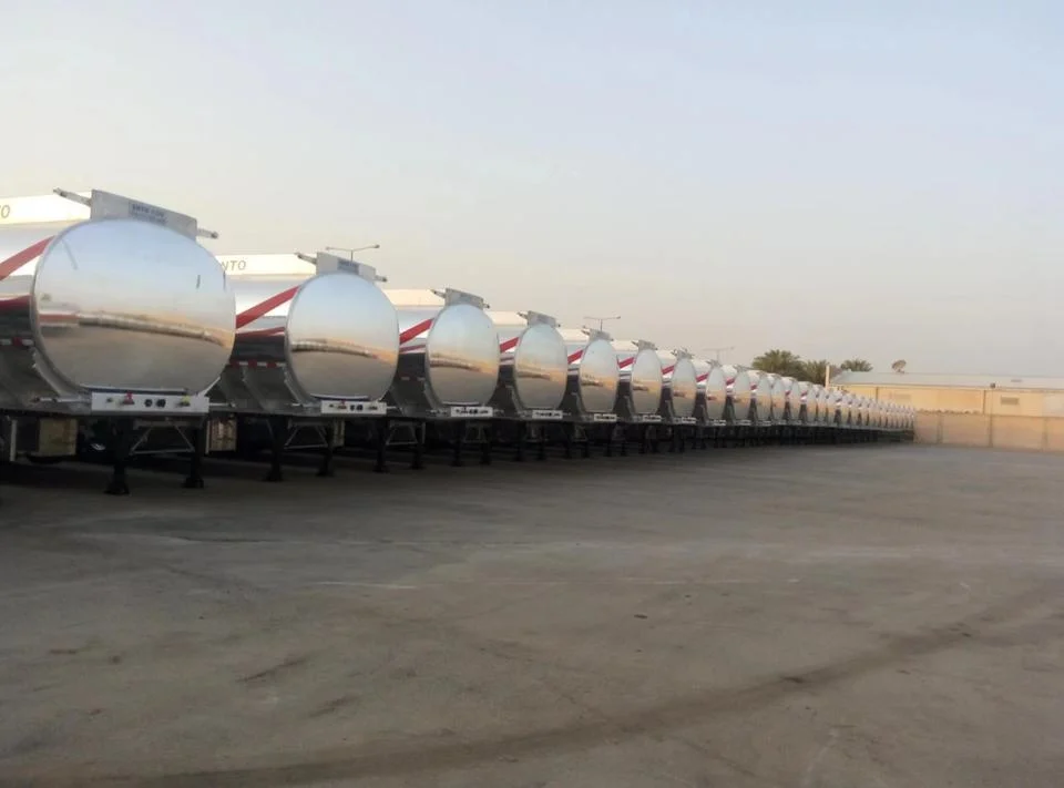 Aluminum Alloy Fuel Crude Oil Petrol Cement Asphalt Bitumen Water Milk Diesel Cnglng Carboon Steel Gasoline Edible Silo Liquid Tanker Tank Semi Trailer for Sale