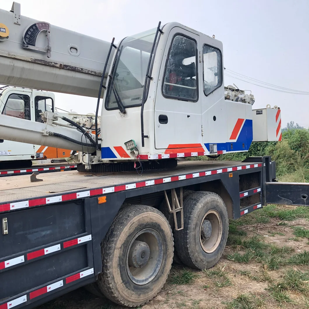 Uso De La Marca China Zoomlionn Qy25V Crane De Cami&oacute; N Boom De Cinco Secciones 25ton Crane Hidr&aacute; Ulica PARA Cami&oacute; N Con Gr&uacute; a